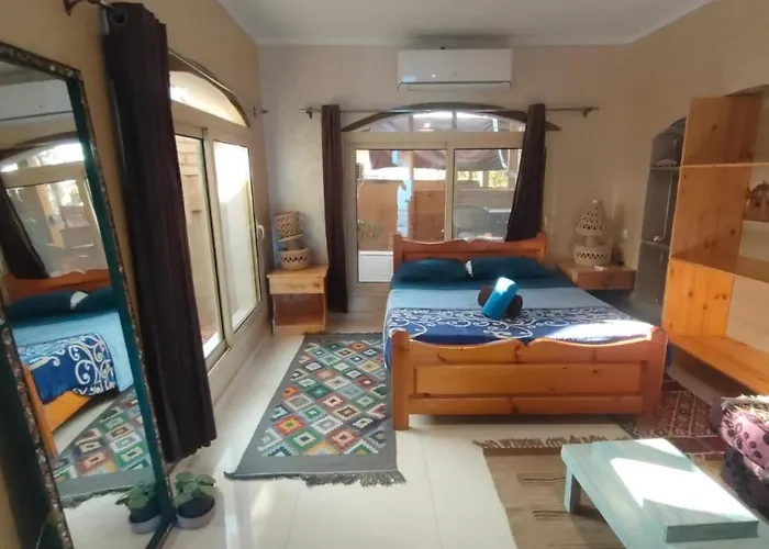 Happy Apartment